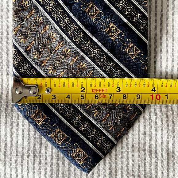 Christian Dior Vintage Royalty Neck Tie 100% Silk Blue - Picture 4 of 7
